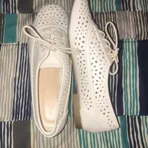 Perfect Summer or Winter shoes!